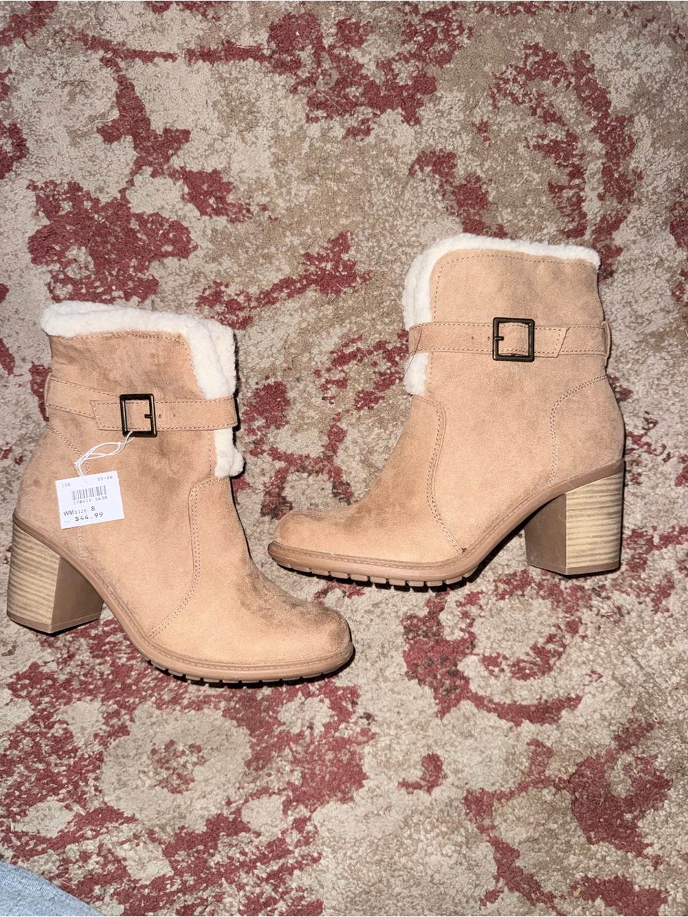 American Eagle Tan Faux Suede Sherpa-Lined Ankle Boots – Size 8. NWT